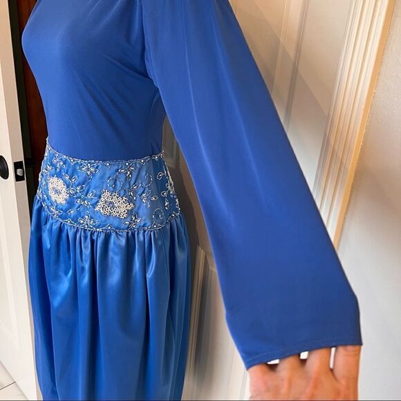 VIVEINNE for Trendy New York Blue beaded Vintage deep lowback dress size 2-4 - Picture 4 of 11